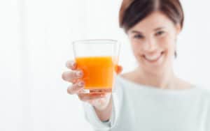 10 Reasons Why Juicing is Not Healthy (or Handy) For Weight Loss
